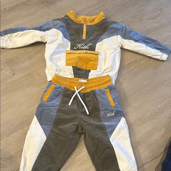 Kith Colorblock Tracksuit - Gray, White, Yellow - Picture 1 of 5